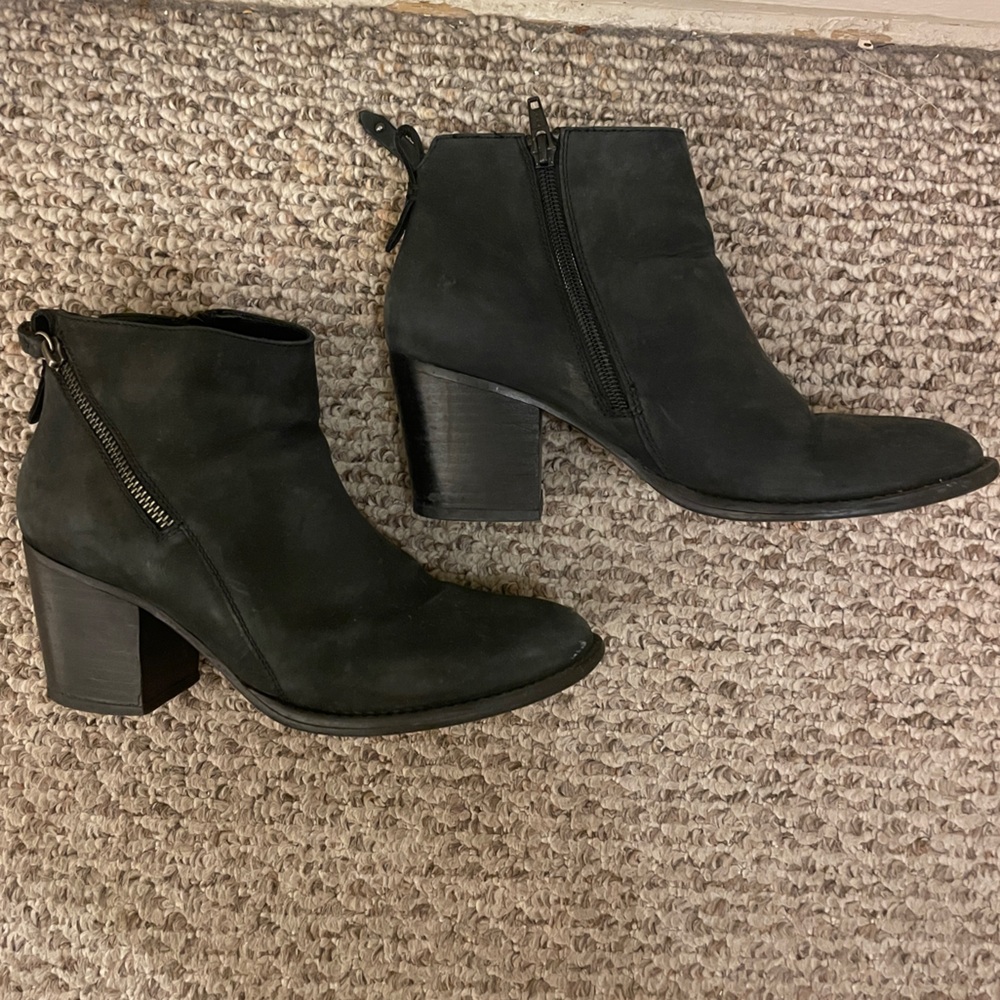 Black boots